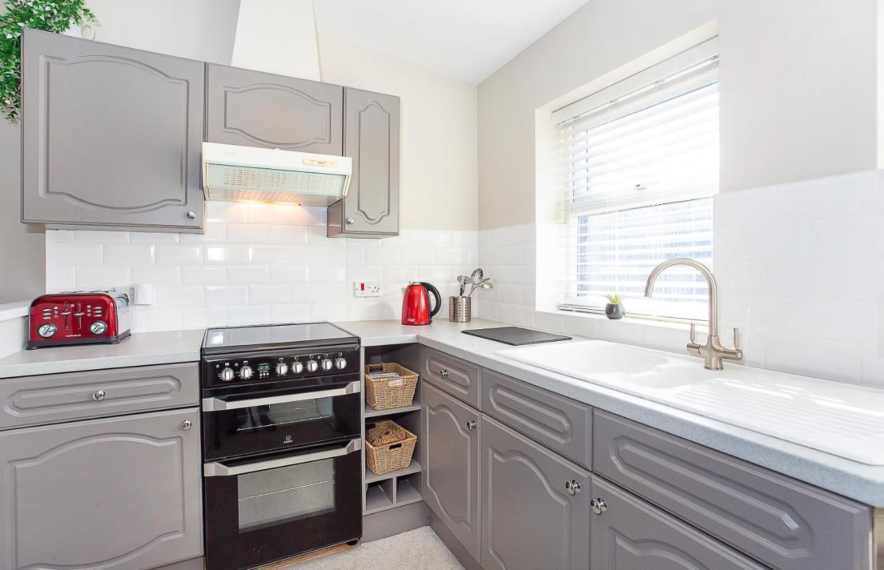 Courtyard Apartment Йорк Экстерьер фото