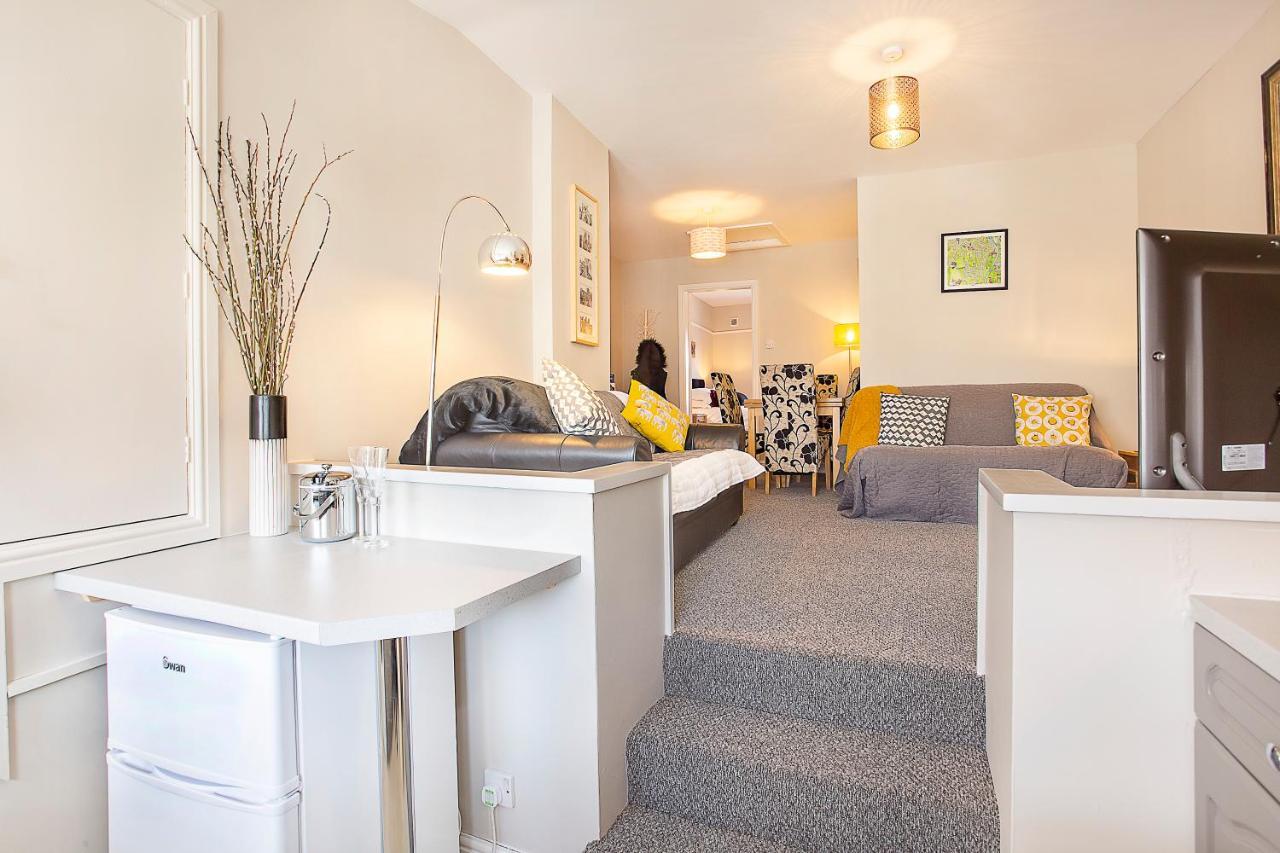 Courtyard Apartment Йорк Экстерьер фото